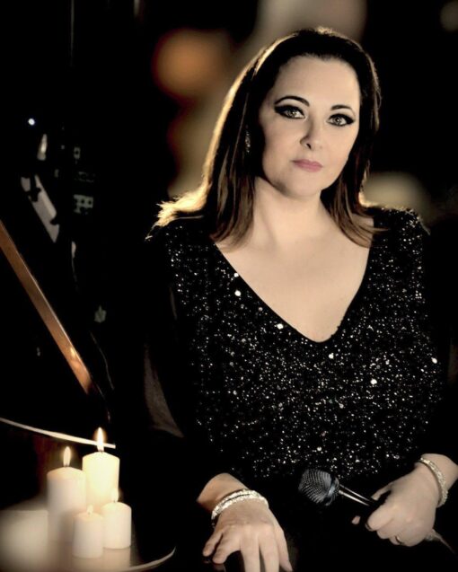 Plays Adele - immagine 10